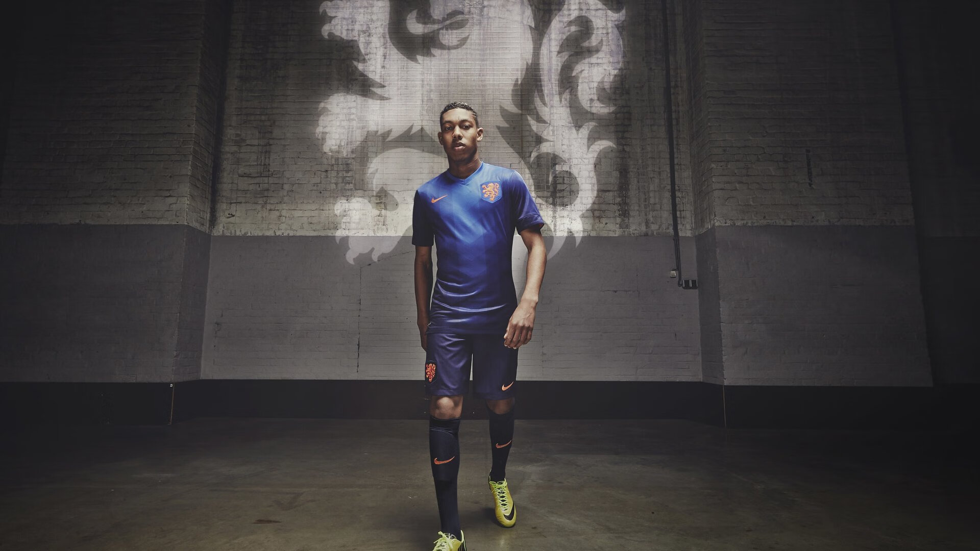 米兰电竞登录-欧洲杯激烈冲突：变阵、突破、精彩翻盘！，欧洲杯突然事件